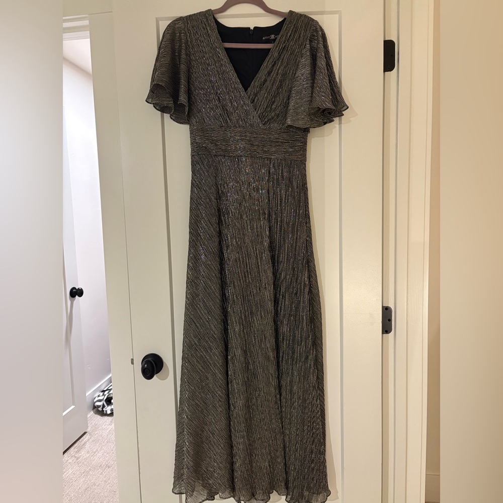 Betsy & Adam v neck flutter sleeve dress, metallic gold
